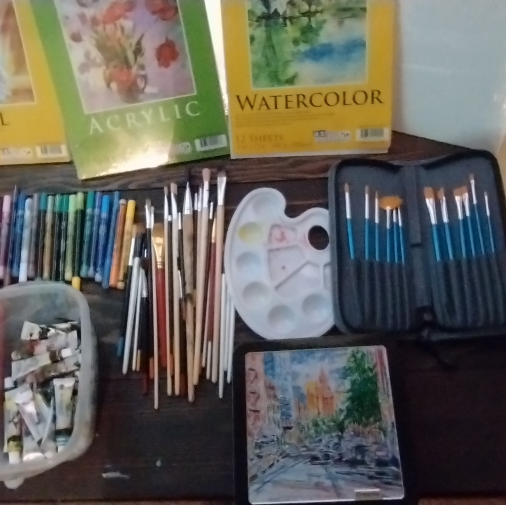 Complete Artists Painting and drawing supplies.